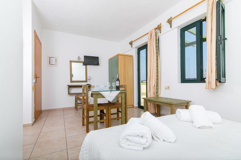 Stalida Dionysos Apartments & Studios מראה חיצוני תמונה