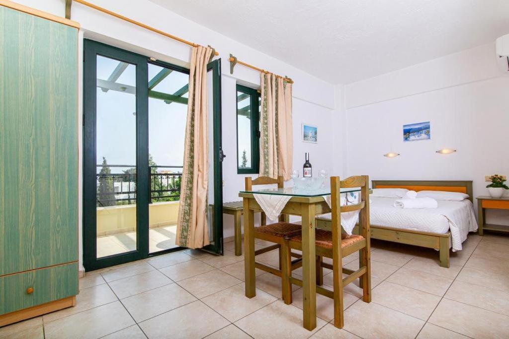 Stalida Dionysos Apartments & Studios מראה חיצוני תמונה